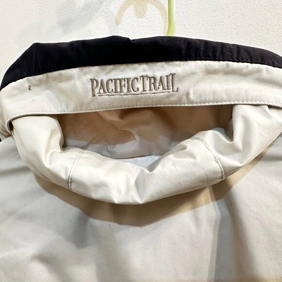 Cream Pacific Trail Raincoat with hood-Large - Picture 6 of 9